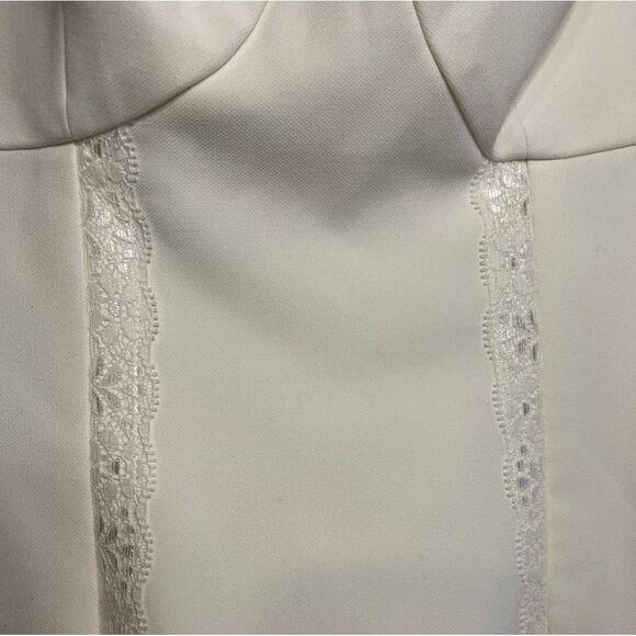 Likely Lace-trim Sheath Dress In White || SZ 4 - Picture 6 of 16